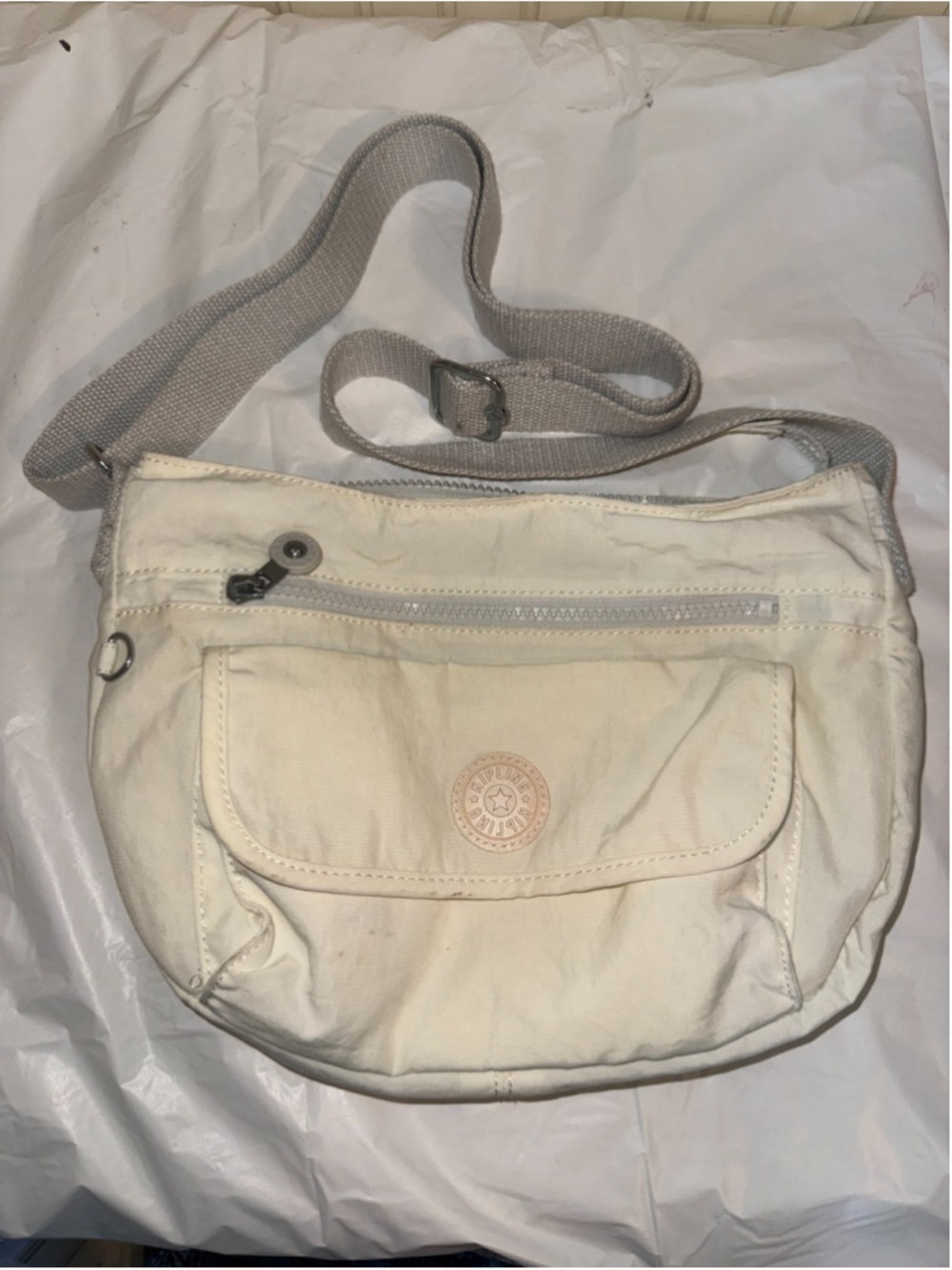 Kipling Syro Crossbody Bag Alabaster Tonal White Nylon Everyday Purse Medium